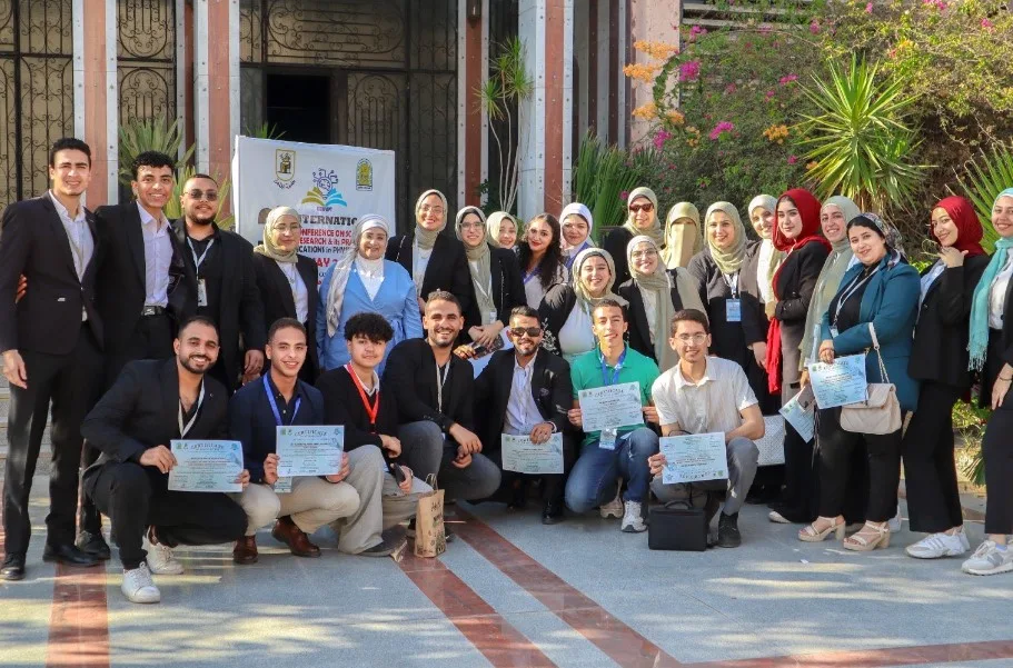 رئيس جامعة القاهرة: الذكاء الاصطناعي يمثل فرصة عظيمة لإعادة صياغة مستقبل الرعاية الصحية رئيس جامعة القاهرة: الذكاء الاصطناعي يمثل فرصة عظيمة لإعادة صياغة مستقبل الرعاية الصحية