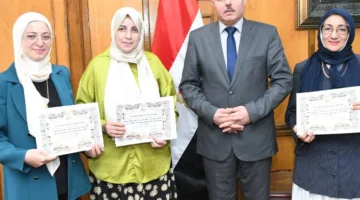 رئيس جامعة قناة السويس يكرم فائزتين بجائزة الأبحاث العلمية لغير أعضاء هيئة التدريس
