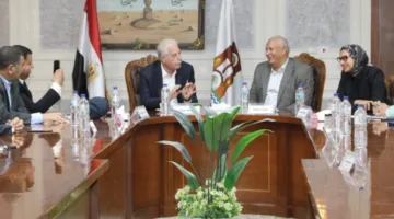 مستشار الرئيس للتنمية المحلية يشيد خلال زيارته للوادي الجديد بالإنجازات التنموية
