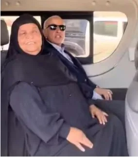 محافظ الأقصر يحقق وعده بزيارة سيدة طلبت مساعدته من حرارة الشمس خلال جولته.