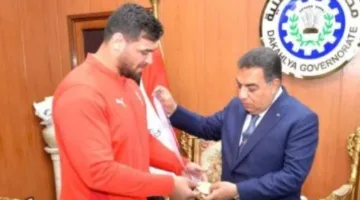 نموذج يحتذى به لشباب مصر: محافظ الدقهلية يكرم عبد اللطيف مناع بمناسبة فوزه بميدالية الذهب في بطولة أفريقيا للمصارعة الرومانية