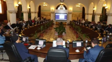 جامعة الإسكندرية تُؤسس لجنة لمراقبة تحسين قاعات الدروس والمدرجات وزيادة كفاءتها