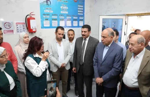 محافظ المنيا يطلق وحدة الطب العائلي في قرية مهدية لتلبية احتياجات 12 ألف نسمة محافظ المنيا يطلق وحدة الطب العائلي في قرية مهدية لتلبية احتياجات 12 ألف نسمة