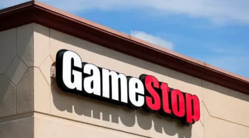 Shares of GameStop Decline Despite Company’s Major Investment in Bitcoin