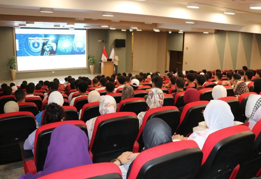 150 طالبًا من جامعة الدلتا التكنولوجية في المنوفية يقومون بزيارة المعهد القومي للاتصالات لتطوير مهاراتهم. 150 طالبًا من جامعة الدلتا التكنولوجية في المنوفية يقومون بزيارة المعهد القومي للاتصالات لتطوير مهاراتهم.