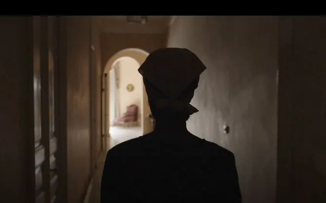 إطلاق الإعلان الترويجي لفيلم «عائشة لا تستطيع الطيران» قبل عرضه في مهرجان كان السينمائي