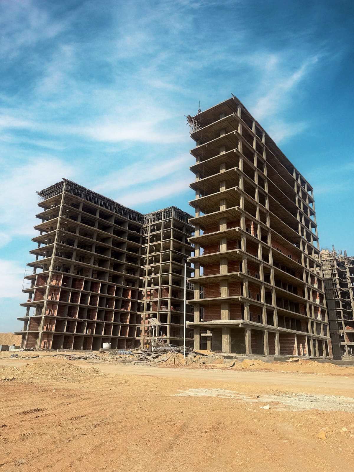 UC للتطوير العقارى: الانتهاء من ١٠٠% من الهيكل الخرسانى لمشروعى” Uni Tower1 , 2 “