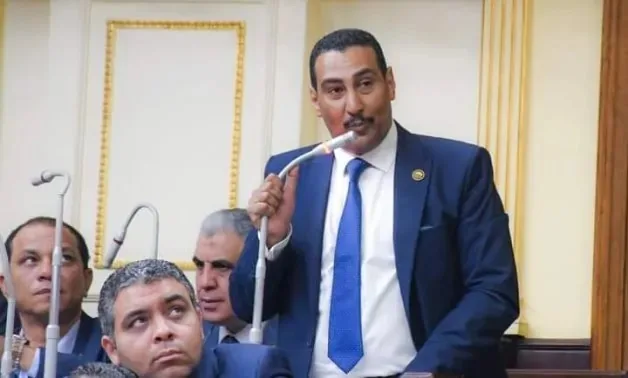 النائب محمد الجبلاوي: أملك تسجيلات تُثبت سرقة مواد بترولية واستبدالها بمياه.