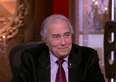 فاروق جويدة: ملامح الفنانات أصبحت مزعجة للغاية.. وهذا ليس وجه الفن المصري إطلاقاً فاروق جويدة: ملامح الفنانات أصبحت مزعجة للغاية.. وهذا ليس وجه الفن المصري إطلاقاً