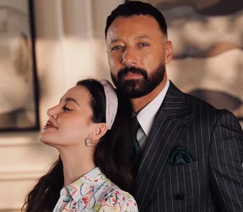 أحمد فهمي يشارك صورًا له مع السورية بمرام علي في مسلسل «2 قهوة» أحمد فهمي يشارك صورًا له مع السورية بمرام علي في مسلسل «2 قهوة»