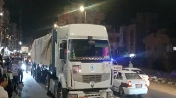 إسرائيل: دخول 107 شاحنات إغاثة إلى غزة يوم الأحد