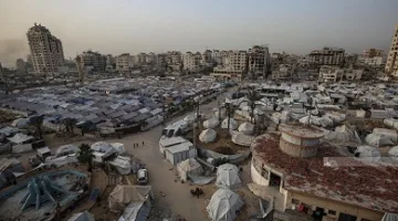 اللجنة العربية الإسلامية ترفض تحويل المساعدات الإنسانية لغزة إلى قضايا عسكرية وتدعو إلى إنهاء الصراع.