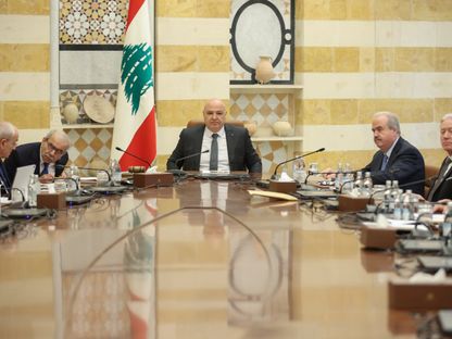 لبنان.. المجلس الأعلى للدفاع يحذر حماس ويمهد لسحب السلاح من المخيمات الفلسطينية