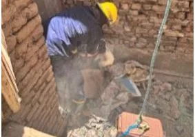 الحماية المدنية في الفيوم تُنقذ قطتين محاصرتين في منور عمارة