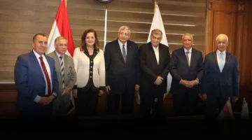 اللجنة المعنية بترشيح رؤساء الجامعات تبدأ بإجراء مقابلات مع المرشحين لمنصب رئاسة جامعة كفر الشيخ.