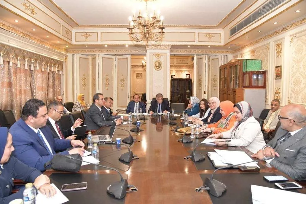 لجنة الصحة بمجلس النواب توافق على تعديلات قانون بشأن مزاولة مهنة الصيدلة