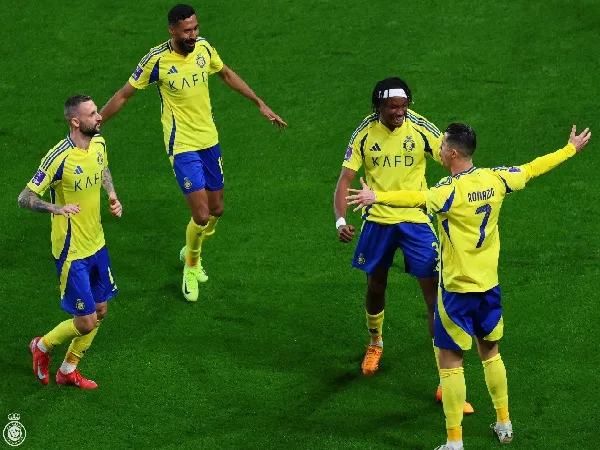رسميًا.. الهلال السعودي يكشف عن اتفاقه مع لاعب النصر رسميًا.. الهلال السعودي يكشف عن اتفاقه مع لاعب النصر