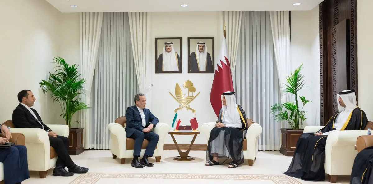  رئيس مجلس الوزراء وزير الخارجية يستقبل وزير الخارجية الإيراني