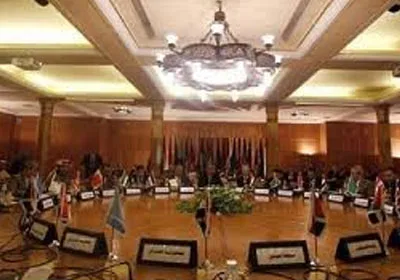 الجامعة العربية تدعو إلى اتخاذ إجراءات قانونية دولية ضد إسرائيل بعد استهداف وفد دبلوماسي. الجامعة العربية تدعو إلى اتخاذ إجراءات قانونية دولية ضد إسرائيل بعد استهداف وفد دبلوماسي.