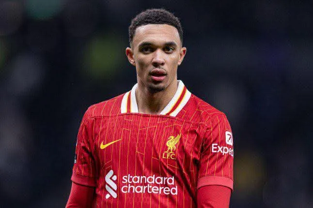 ليفربول يحدد بديل أرنولد من الدوري الألماني