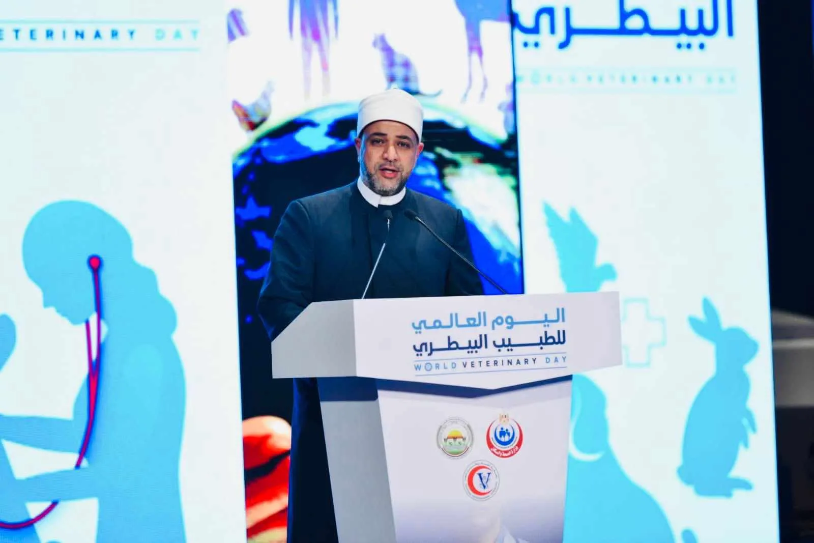 وكيل وزارة الأوقاف: الطبيب البيطري حامي صحة الإنسان وأحد دعائم الأمن الغذائي وكيل وزارة الأوقاف: الطبيب البيطري حامي صحة الإنسان وأحد دعائم الأمن الغذائي