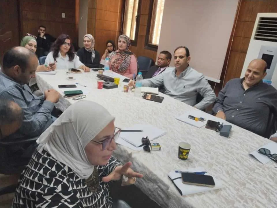 صحة المنيا تستعرض التحضيرات لعيد الأضحى وضمان توفر الأدوية والمستلزمات الطبية