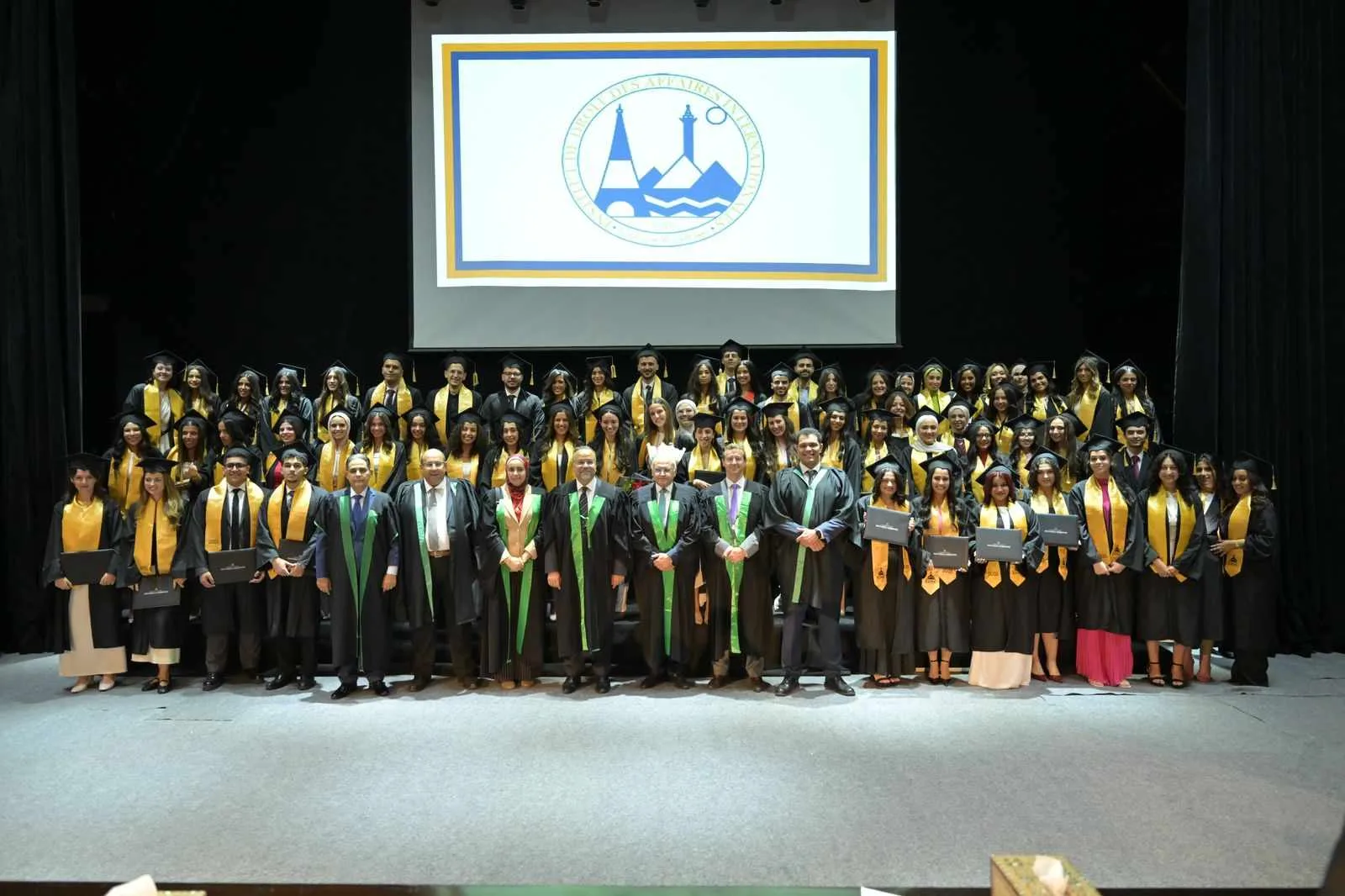 جامعة القاهرة تنظم احتفالًا بتخرج دفعة جديدة من برنامج حقوق السوربون جامعة القاهرة تنظم احتفالًا بتخرج دفعة جديدة من برنامج حقوق السوربون