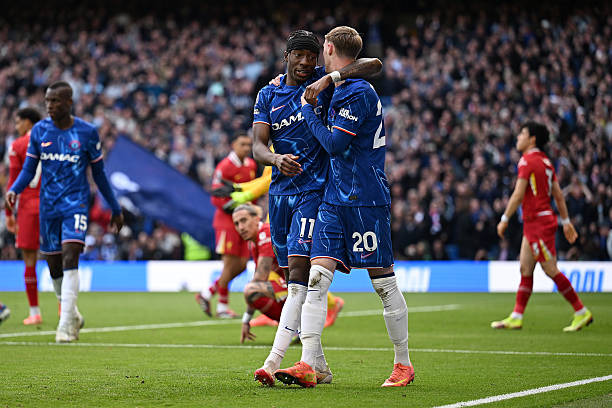 تشيلسي يفوز على ليفربول بثلاثية في الدوري الإنجليزي تشيلسي يفوز على ليفربول بثلاثية في الدوري الإنجليزي