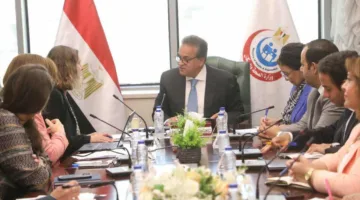 الصحة والوكالة الفرنسية للتنمية تبحثان التعاون في مشروعات الرعاية الصحية والتوسع في التدريب