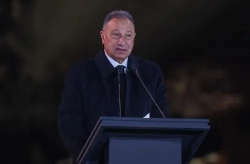 «في ظل الأهرامات» الأهلي يوقع اتفاقية تسويقية جديدة قبل منافسات كأس العالم للأندية «في ظل الأهرامات» الأهلي يوقع اتفاقية تسويقية جديدة قبل منافسات كأس العالم للأندية