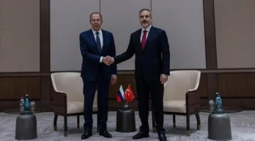 وزير الخارجية التركي يجتمع مع بوتين في موسكو