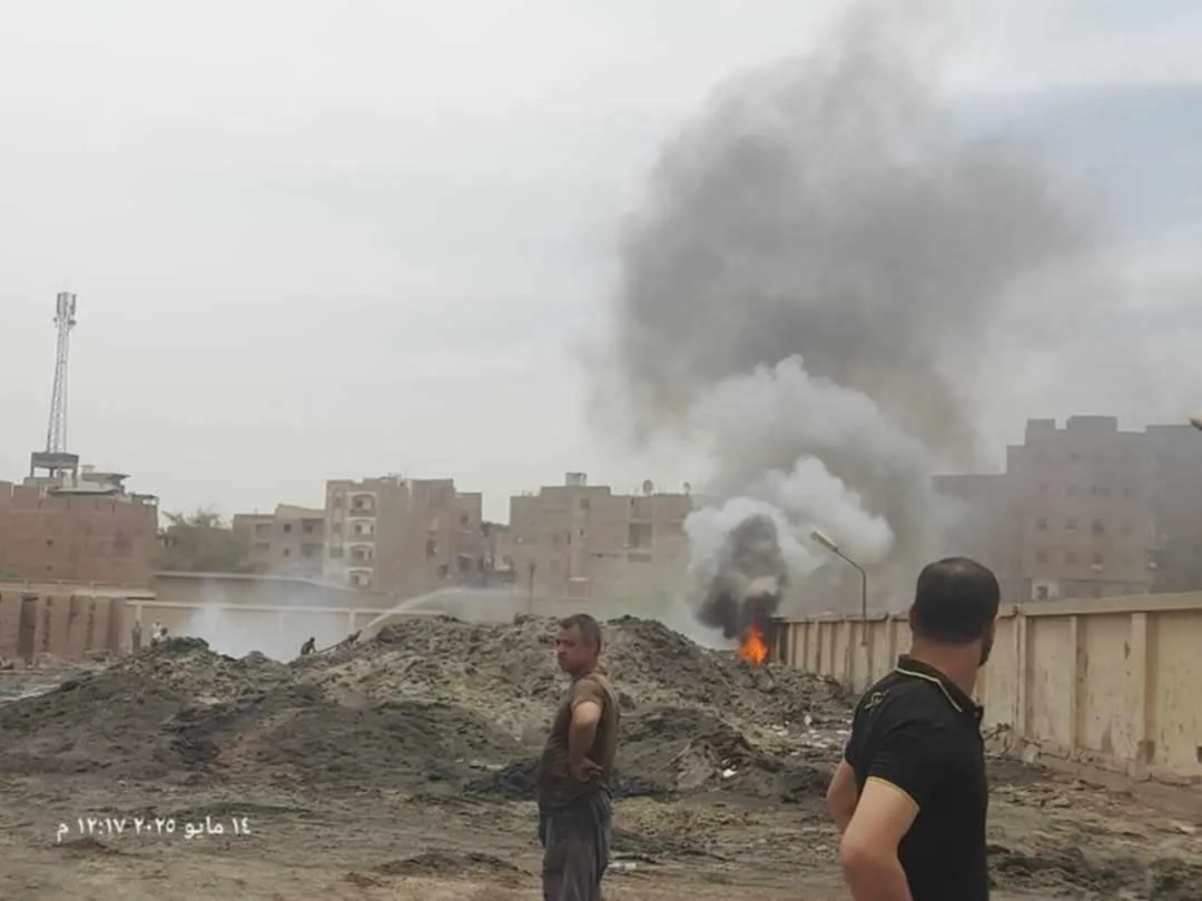 حريق صغير في نفايات مصنع الهدرجة بسوهاج دون وقوع خسائر، والدفاع المدني يسيطر على النيران. حريق صغير في نفايات مصنع الهدرجة بسوهاج دون وقوع خسائر، والدفاع المدني يسيطر على النيران.