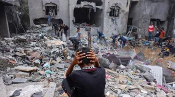 بيان مشترك من بريطانيا وفرنسا وكندا يحذر إسرائيل من فرض عقوبات ويعبر عن التزامهم بإقامة دولة فلسطينية.