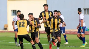 النني يحتفل بعودة فريق المقاولون العرب إلى الدوري الممتاز