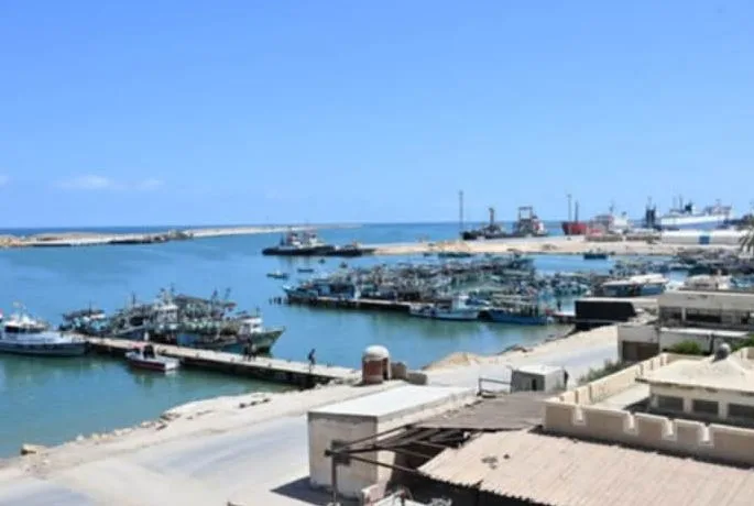 إعادة تشغيل ميناء العريش البحري بعد تحسن الظروف الجوية