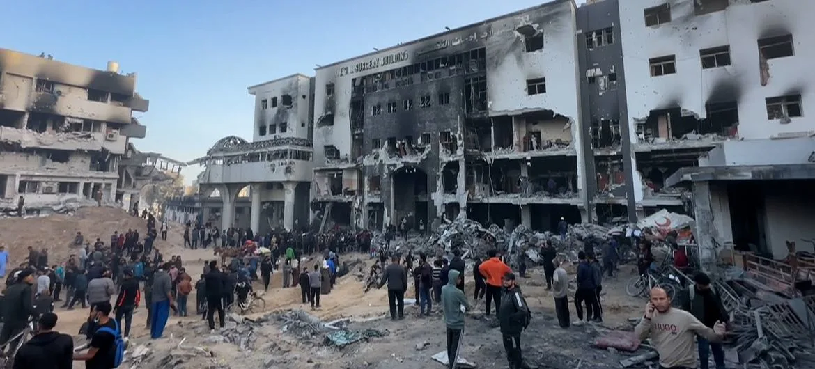 إخلاء مناطق بشمال غزة قبل القصف… تحذيرات من إسرائيل تشمل مستشفى الشفاء