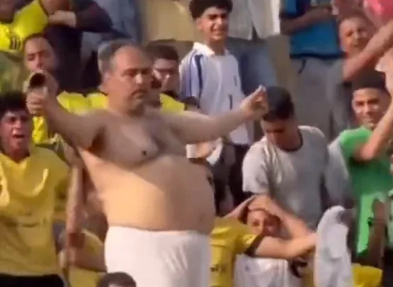 صبحي يأمر بالتحقيق في حادثة تشجيع غير مناسب خلال مباراة مالية في كفر الزيات صبحي يأمر بالتحقيق في حادثة تشجيع غير مناسب خلال مباراة مالية في كفر الزيات