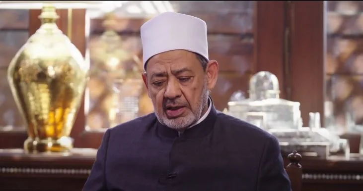 شيخ الأزهر يدعو المجتمع الدولي إلى تسريع إرسال المساعدات إلى غزة لتجنب كارثة إنسانية حقيقية. شيخ الأزهر يدعو المجتمع الدولي إلى تسريع إرسال المساعدات إلى غزة لتجنب كارثة إنسانية حقيقية.