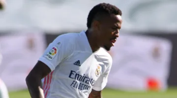 ميليتاو يعود إلى تدريبات ريال مدريد بعد شفائه من إصابة الرباط الصليبي