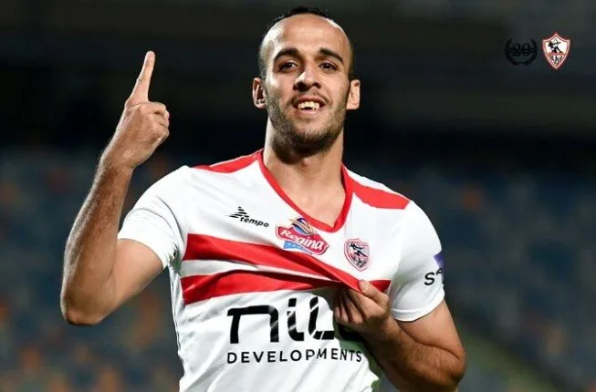 ناصر منسي يخرج من مباراة الزمالك وبيراميدز مصابًا.