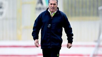 «لا يعرف إمكانيات لاعبي الزمالك».. أيمن يونس ينتقد جوزيه بيسيرو