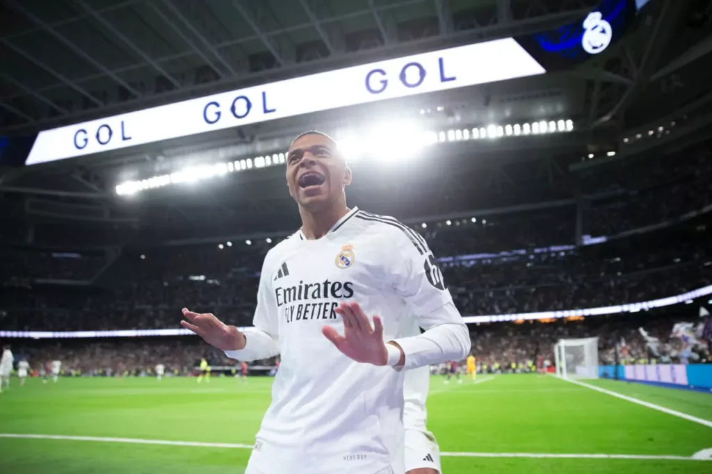 تشكيل ريال مدريد ضد برشلونة بالجولة 35 في الدوري الإسباني