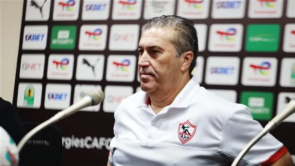 "دش ساخن" من بيسيرو للاعبى الزمالك داخل غرف خلع الملابس بعد التعادل مع البنك الأهلى