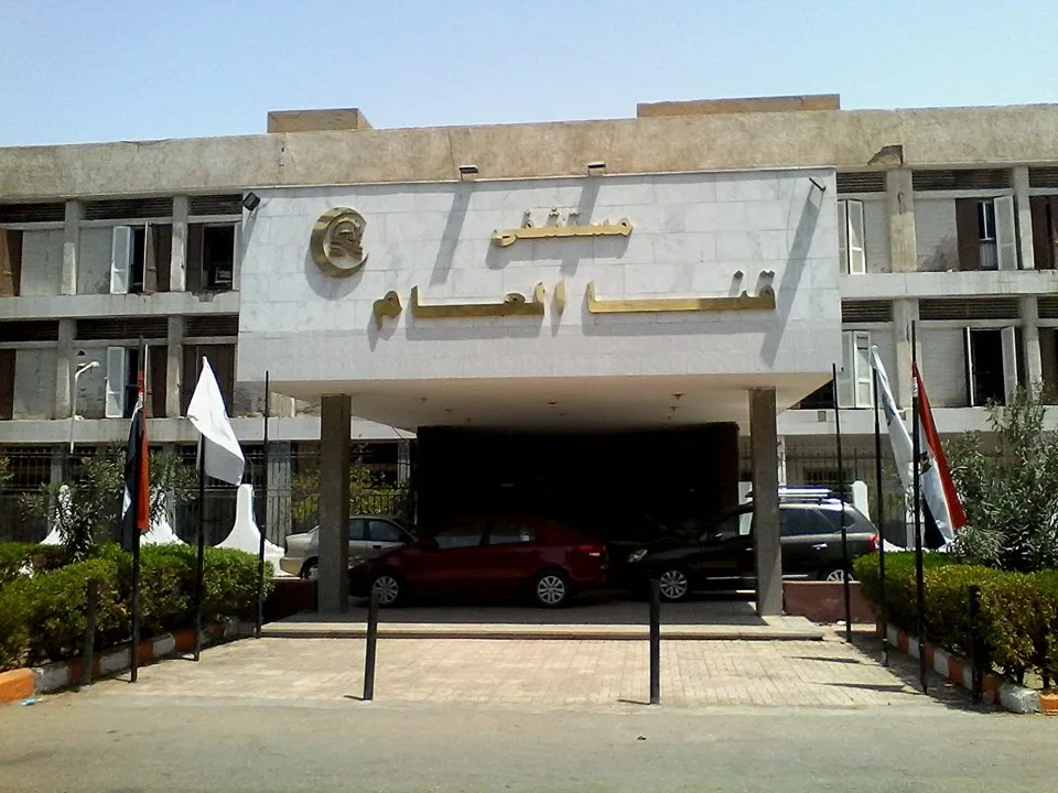 قنا: اتباع الاحتياطات اللازمة خلال حالة ولادة لمصابة بفيروس الإيدز قنا: اتباع الاحتياطات اللازمة خلال حالة ولادة لمصابة بفيروس الإيدز