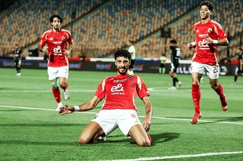 وسام أبو علي يُتوج بلقب أفضل لاعب في مباراة الأهلي بمناسبتها الـ45 للدوري وسام أبو علي يُتوج بلقب أفضل لاعب في مباراة الأهلي بمناسبتها الـ45 للدوري