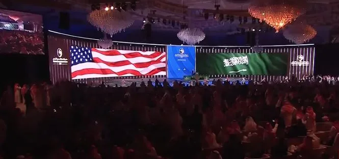 ترامب: أبرمنا اتفاقيات هامة جداً مع الصين، ولن أسمح لطهران بتحويل الخليج العربي إلى خليج إيران. ترامب: أبرمنا اتفاقيات هامة جداً مع الصين، ولن أسمح لطهران بتحويل الخليج العربي إلى خليج إيران.