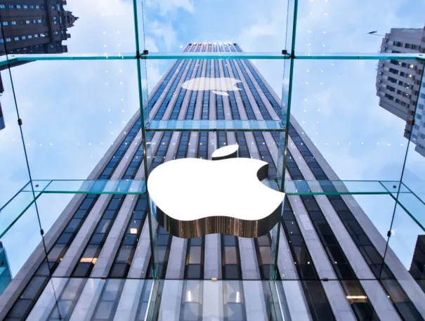 آبل تُحدّث تطبيق Move to iOS في أندرويد لتحسين نقل البيانات إلى آيفون