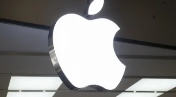 انخفاض القيمة السوقية لشركة آبل إلى أقل من 3 تريليونات دولار بعد تحذيرات من ترمب