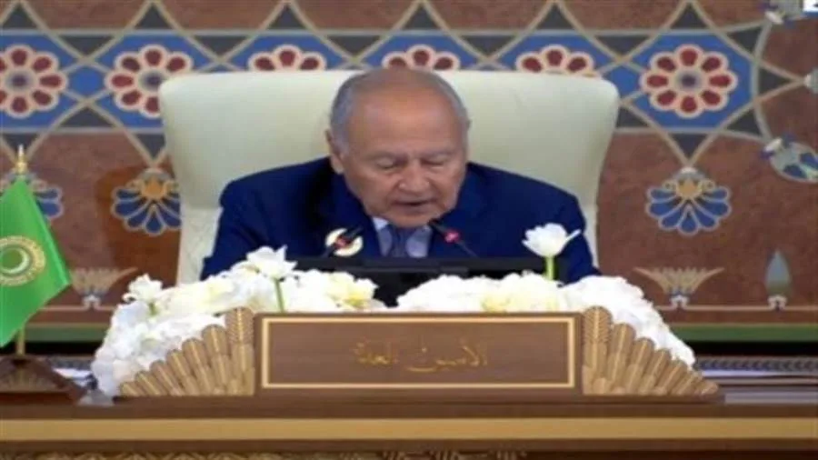 “أبو الغيط” يناقش الأوضاع في سوريا… ما الذي ذكره في القمة العربية اليوم؟