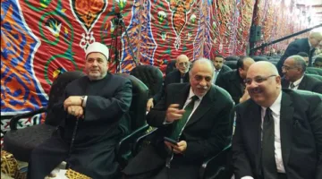 أتباع التصوف يطلبون من المرشحين توضيح خططهم.